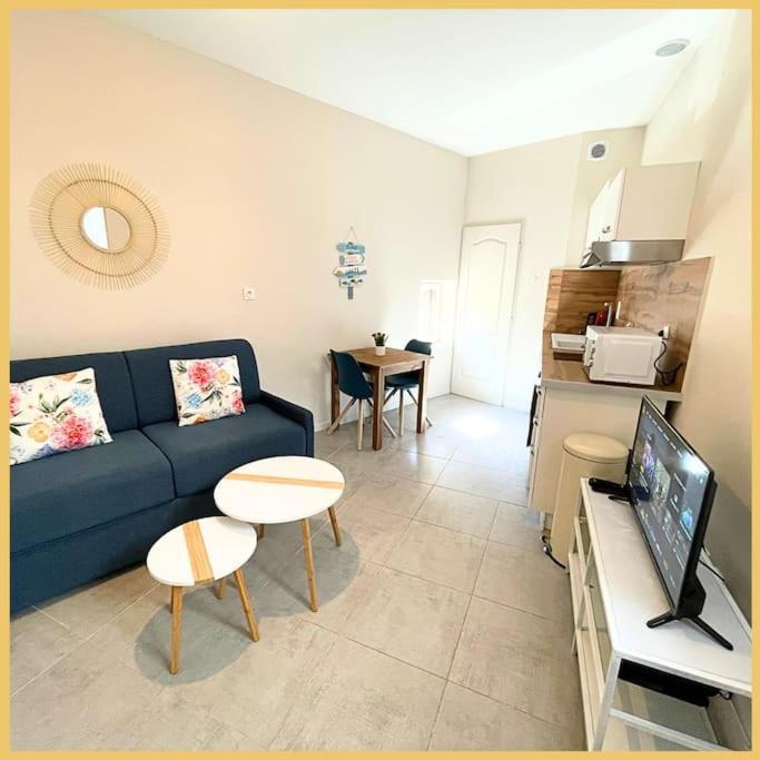Studio Bien Equipe A 2 Pas De La Gare Beziers Exterior photo